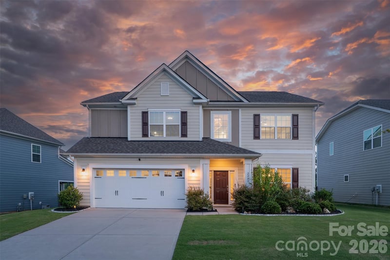 2249 Idol Rock Drive, Fort Mill, SC - 4 beds, 3 baths, 3,003 sqft - $689,900