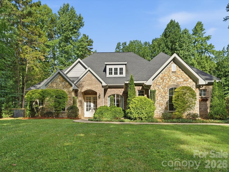 9831 Minnie Lemmond Lane, Charlotte, NC - 4 beds, 3.5 baths, 3,542 sqft - $869,900
