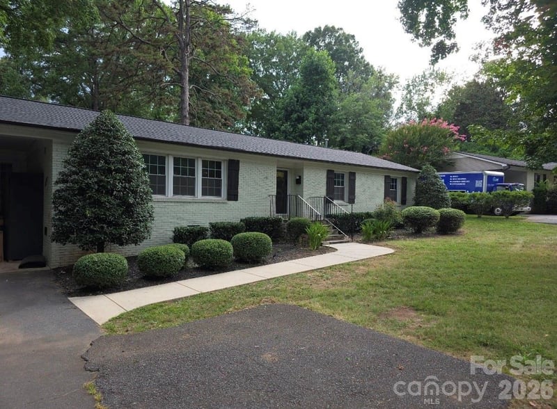 4124 Randolph Road, Charlotte, NC - 4 beds, 2 baths, 1,694 sqft - $1,095,000