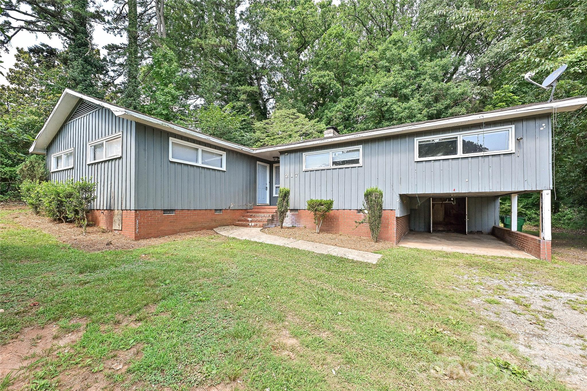 217 Bennett Street, Charlotte, NC. property listing photo