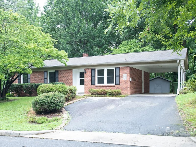 7 Brookshire Street Extension, Asheville, NC - 3 beds, 2 baths, 1,060 sqft - $345,000