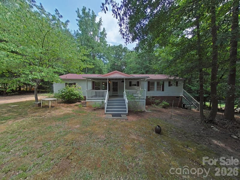 727 O Malleys Court Apt 56, Clover, SC - 3 beds, 2 baths, 1,596 sqft - $259,900