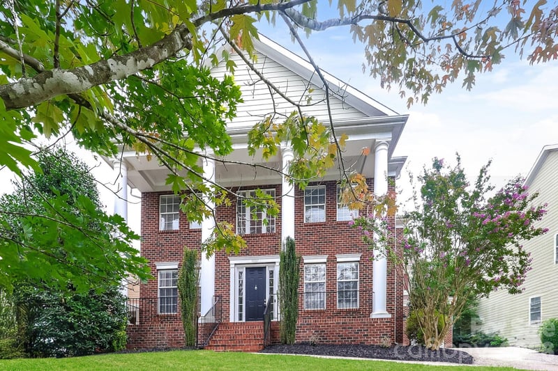 10107 Daufuskie Drive, Charlotte, NC - 5 beds, 4.5 baths, 4,707 sqft - $699,900