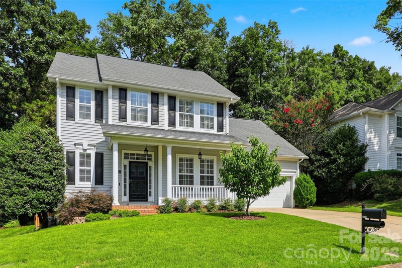 6832 Charter Hills Road, Charlotte, NC - 4 beds, 2.5 baths, 2,104 sqft - $620,000