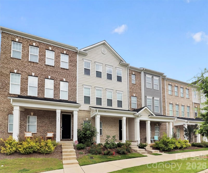 309 Cramerton Mills Parkway, Cramerton, NC - 3 beds, 3 baths, 2,093 sqft - $362,900