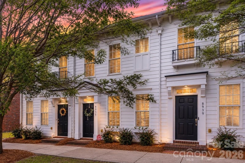 8935 Socata Way, Charlotte, NC - 2 beds, 2.5 baths, 1,183 sqft - $299,000