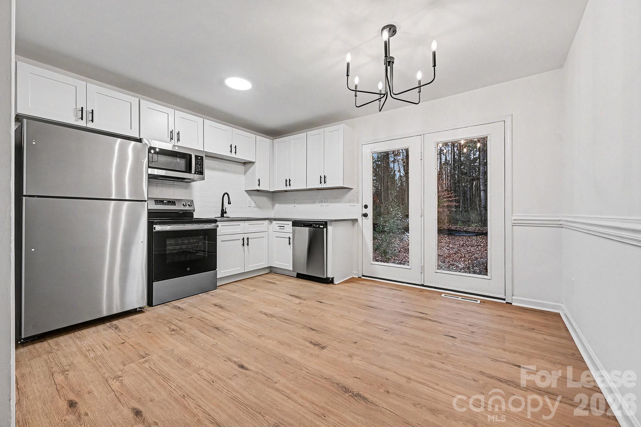 5001 Lakecrest Drive, Charlotte, NC. property listing photo
