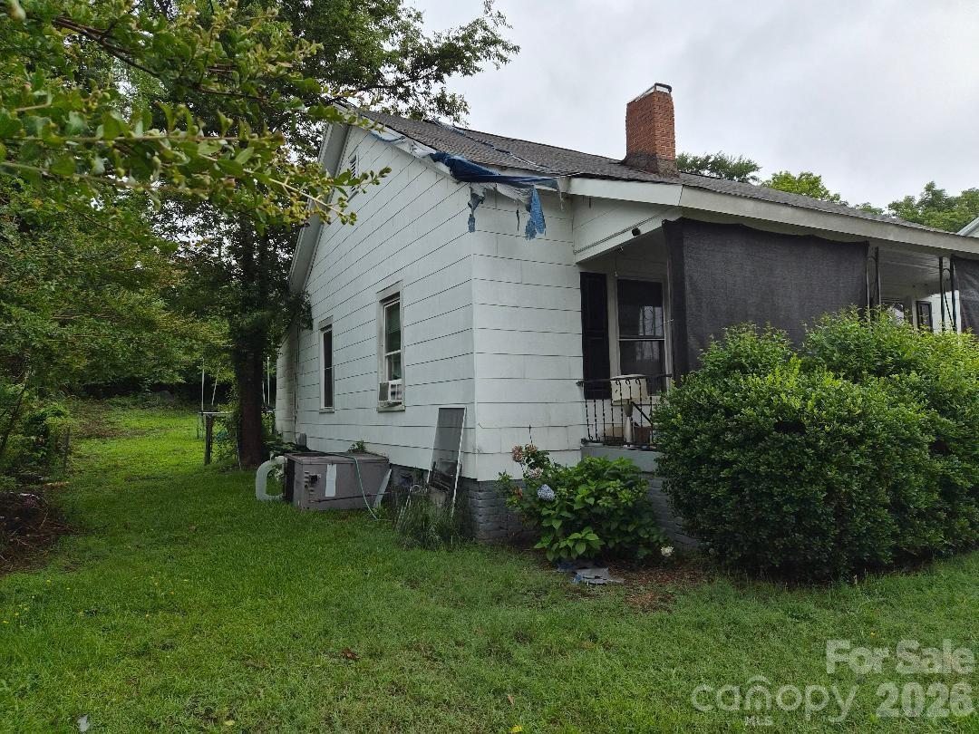 6 Hampton Street, Great Falls, SC. property listing photo