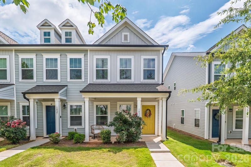 1031 Plaza Walk Drive, Charlotte, NC - 2 beds, 2.5 baths, 1,280 sqft - $280,000