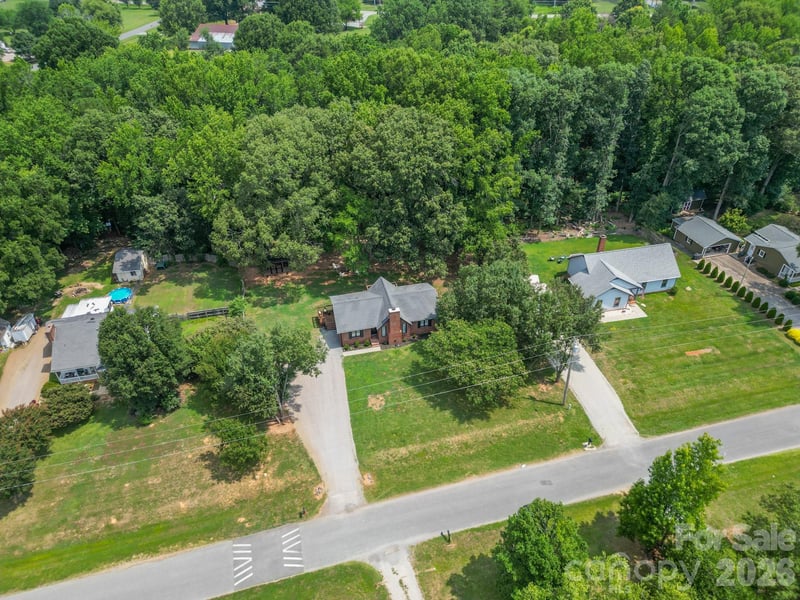 2406 Bearskin Lane, Monroe, NC - 3 beds, 2 baths, 1,421 sqft - $369,900