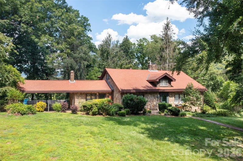 25 Inglewood Road, Asheville, NC - 4 beds, 3.5 baths, 3,461 sqft - $999,000