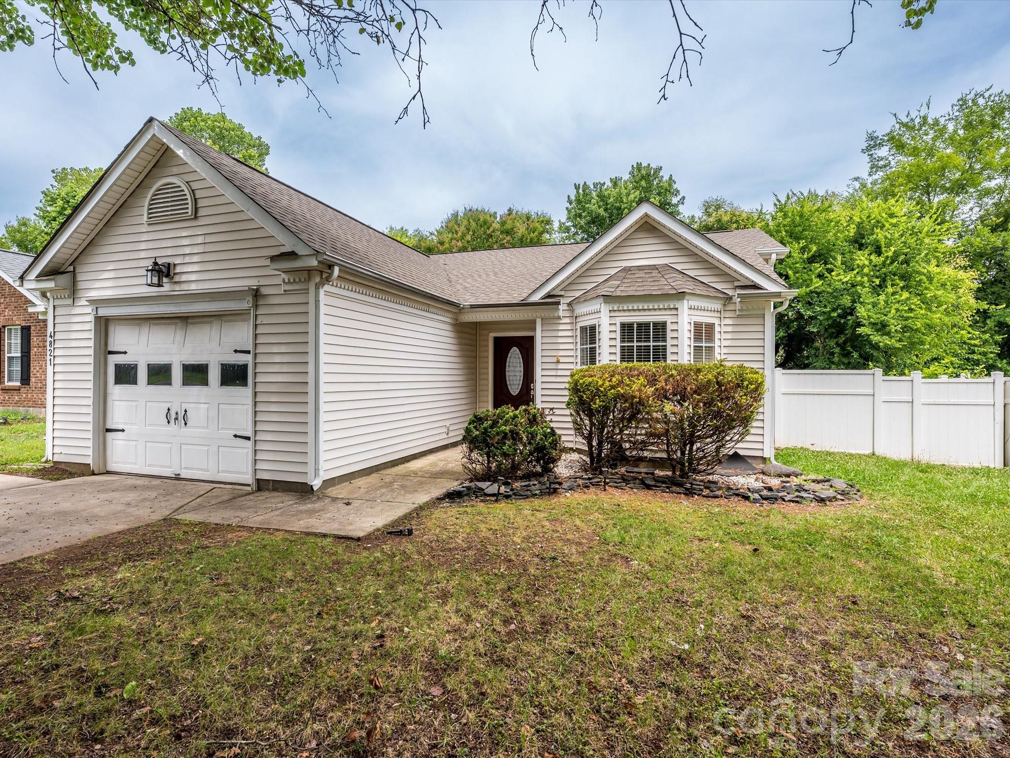 4821 Renfrew Drive, Concord, NC. property listing photo