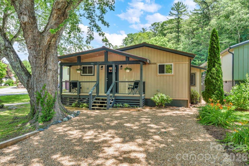 209 Meadow Loop, Newland, NC. property listing photo