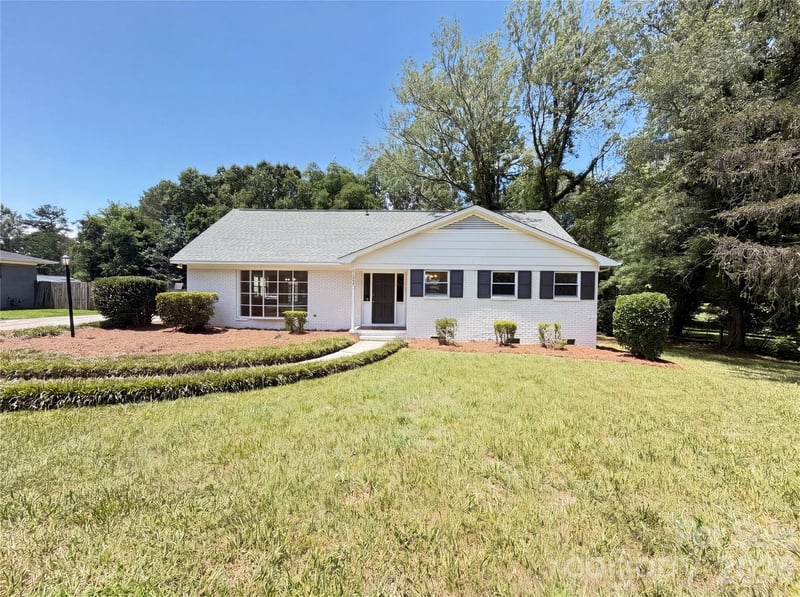 11932 Idlewild Road, Matthews, NC - 4 beds, 2.5 baths, 2,615 sqft - $527,000