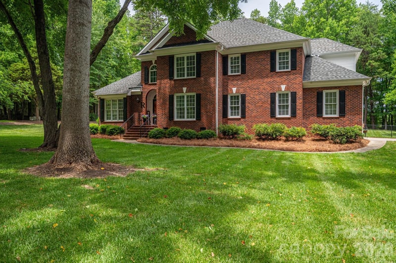 1259 Dorchester Road, Gastonia, NC - 5 beds, 3.5 baths, 3,584 sqft - $860,000