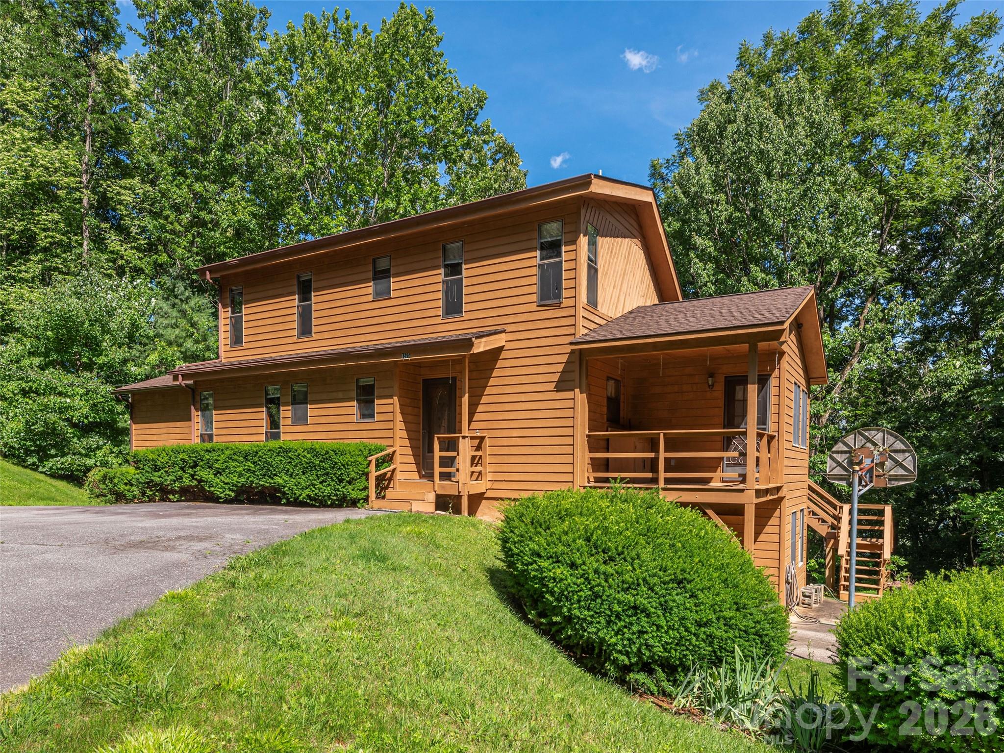 1575 Red Maple Drive, Waynesville, NC. property listing photo