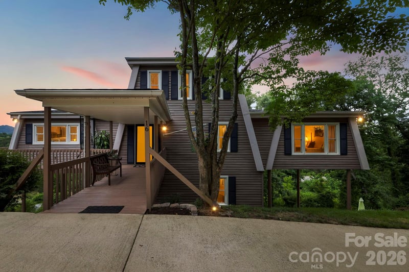 16 Audubon Drive, Asheville, NC - 4 beds, 4 baths, 4,542 sqft - $895,000
