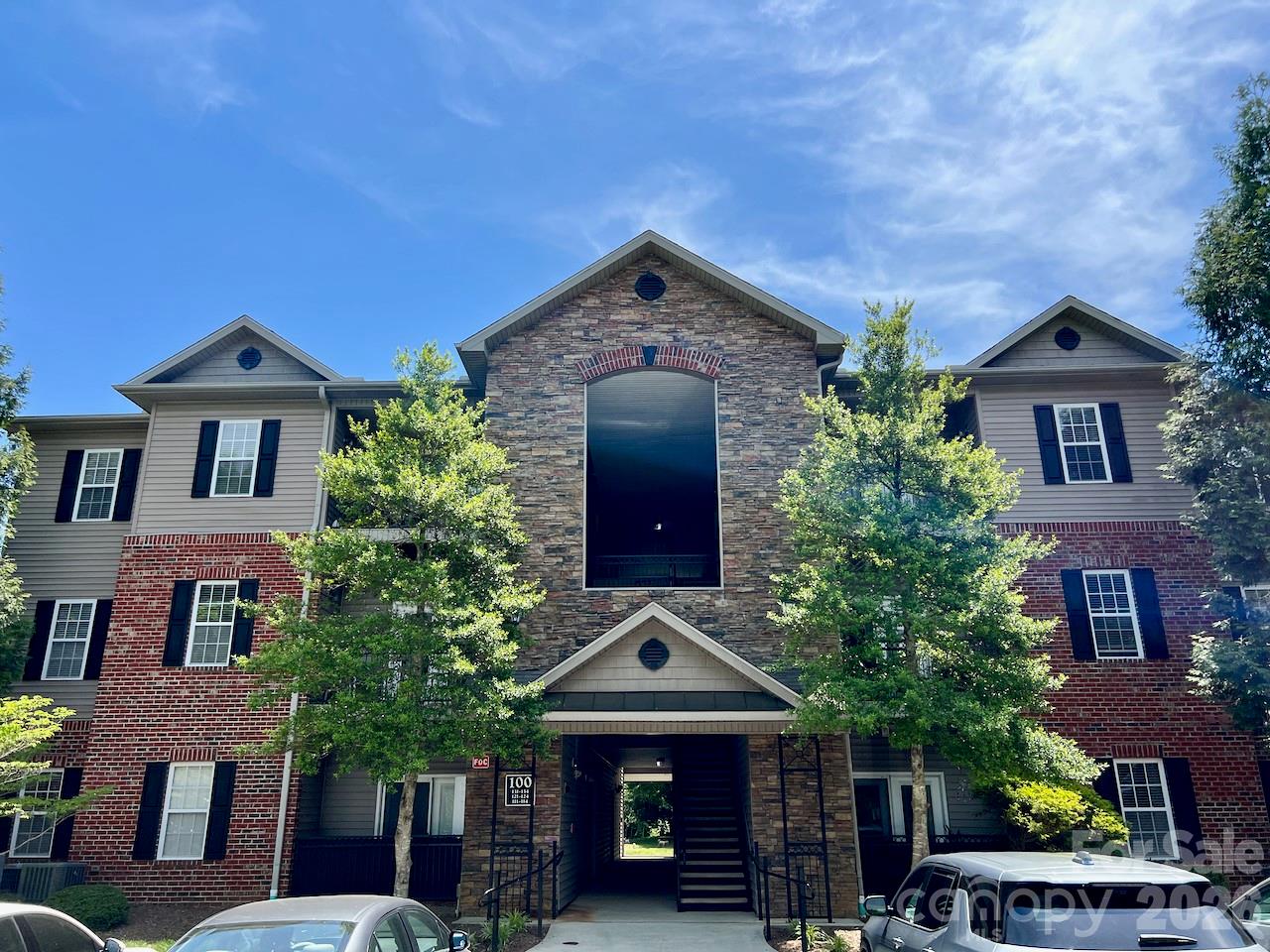 111 Appeldoorn Circle, Asheville, NC. property listing photo