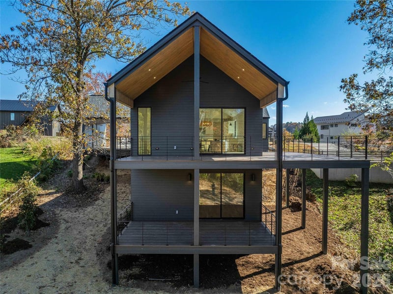 511 Wilma Dykeman Trail, Asheville, NC - 3 beds, 2.5 baths, 2,186 sqft - $1,085,000