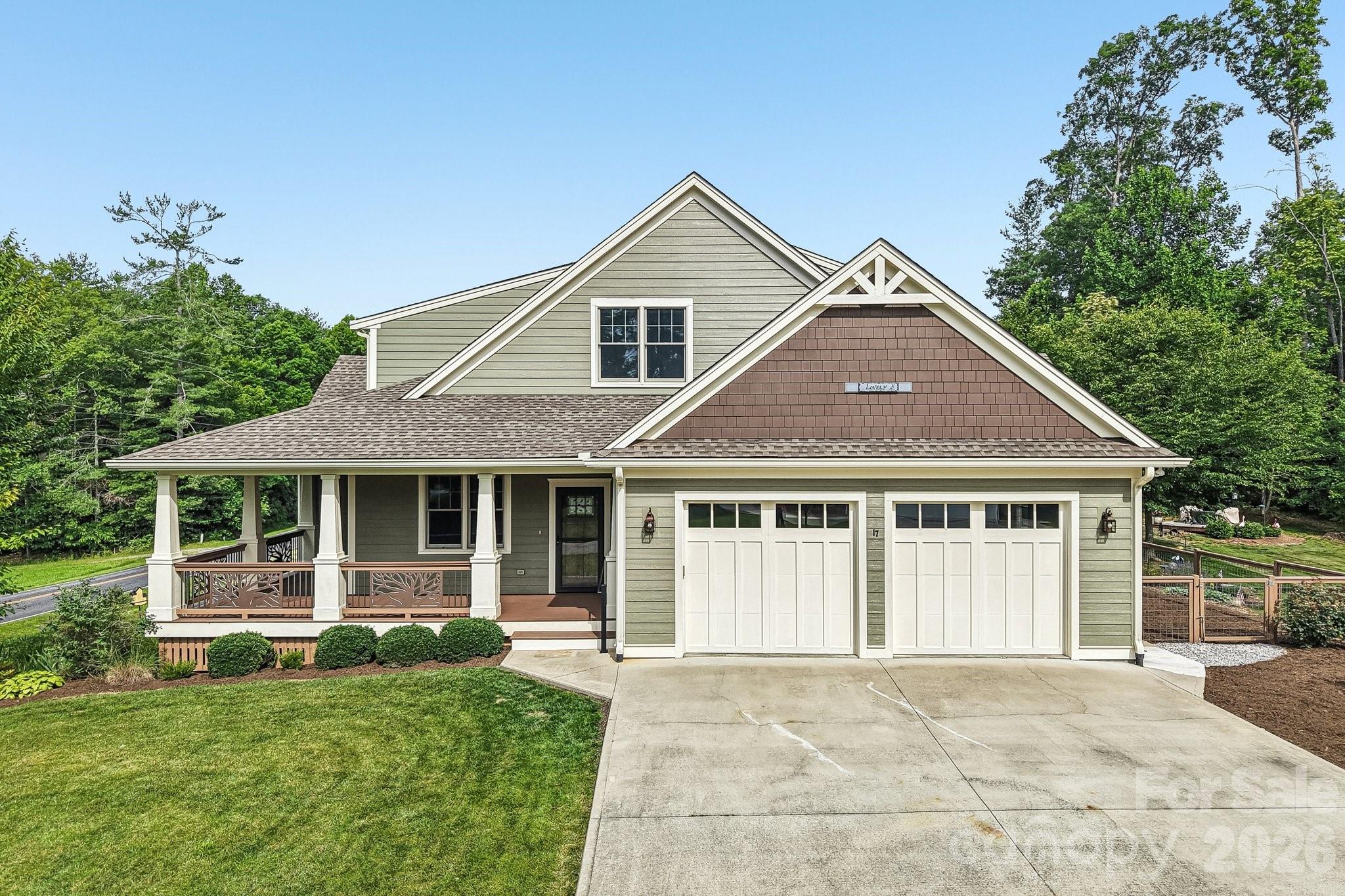 17 Hamilton Woods Lane, Etowah, NC. property listing photo