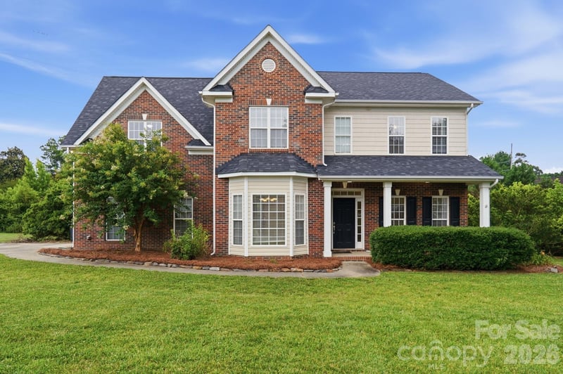 1521 Hilton Meadow Drive, Monroe, NC - 5 beds, 2.5 baths, 2,588 sqft - $492,000