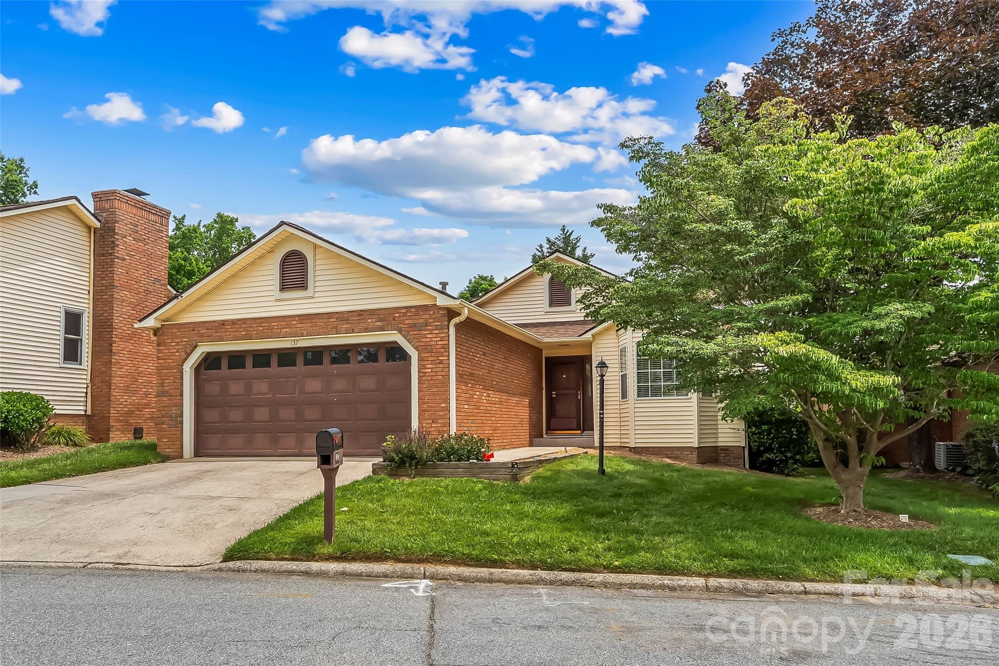 137 Exeter Court, Hendersonville, NC. property listing photo