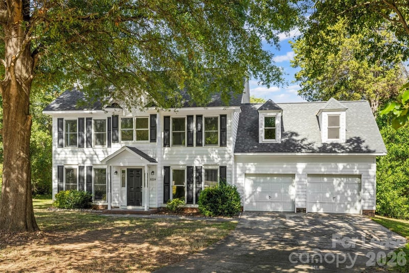 9224 Agnes Park Lane, Huntersville, NC - 3 beds, 2.5 baths, 2,549 sqft - $2,700