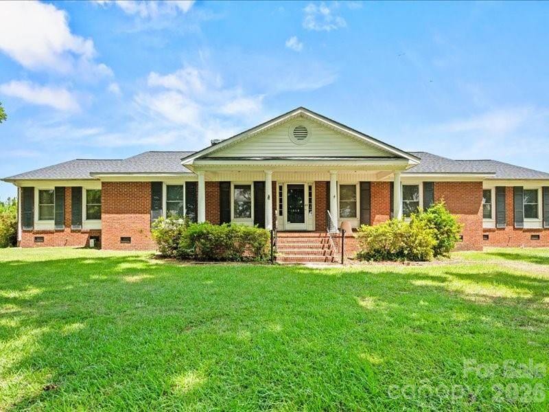 464 Lark Road, Cheraw, SC - 4 beds, 3 baths, 2,985 sqft - $1,200,000