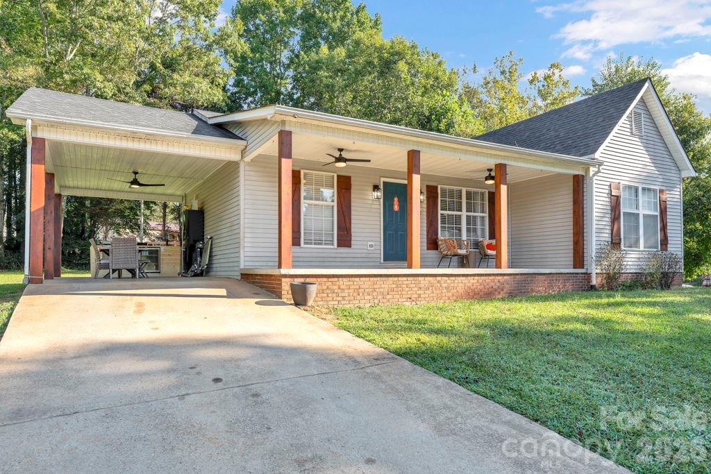 3889 Colt Court, Lenoir, NC. property listing photo
