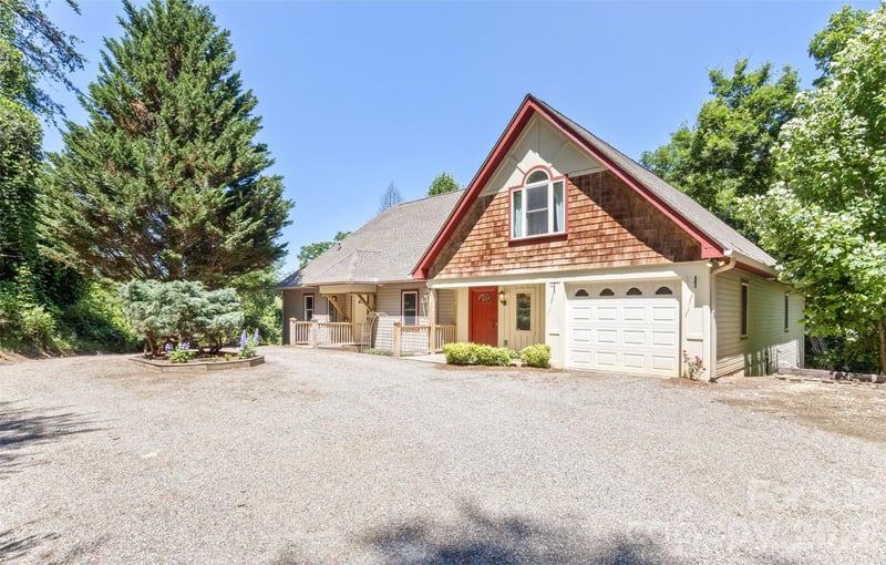 15 Village Green Drive, Alexander, NC - 5 beds, 6 baths, 5,038 sqft - $749,000