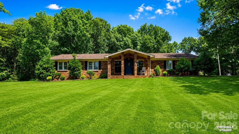 5374 N NC 150 Highway, Lincolnton, NC - 4 beds, 2 baths, 2,356 sqft - $425,000