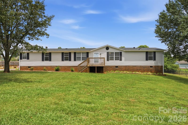 3642 Strollaway Lane, Claremont, NC - 4 beds, 2 baths, 2,128 sqft - $297,920