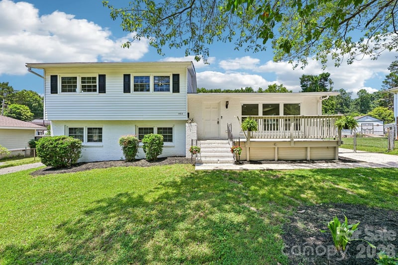 923 Yuma Street, Charlotte, NC - 5 beds, 2.5 baths, 2,025 sqft - $369,900
