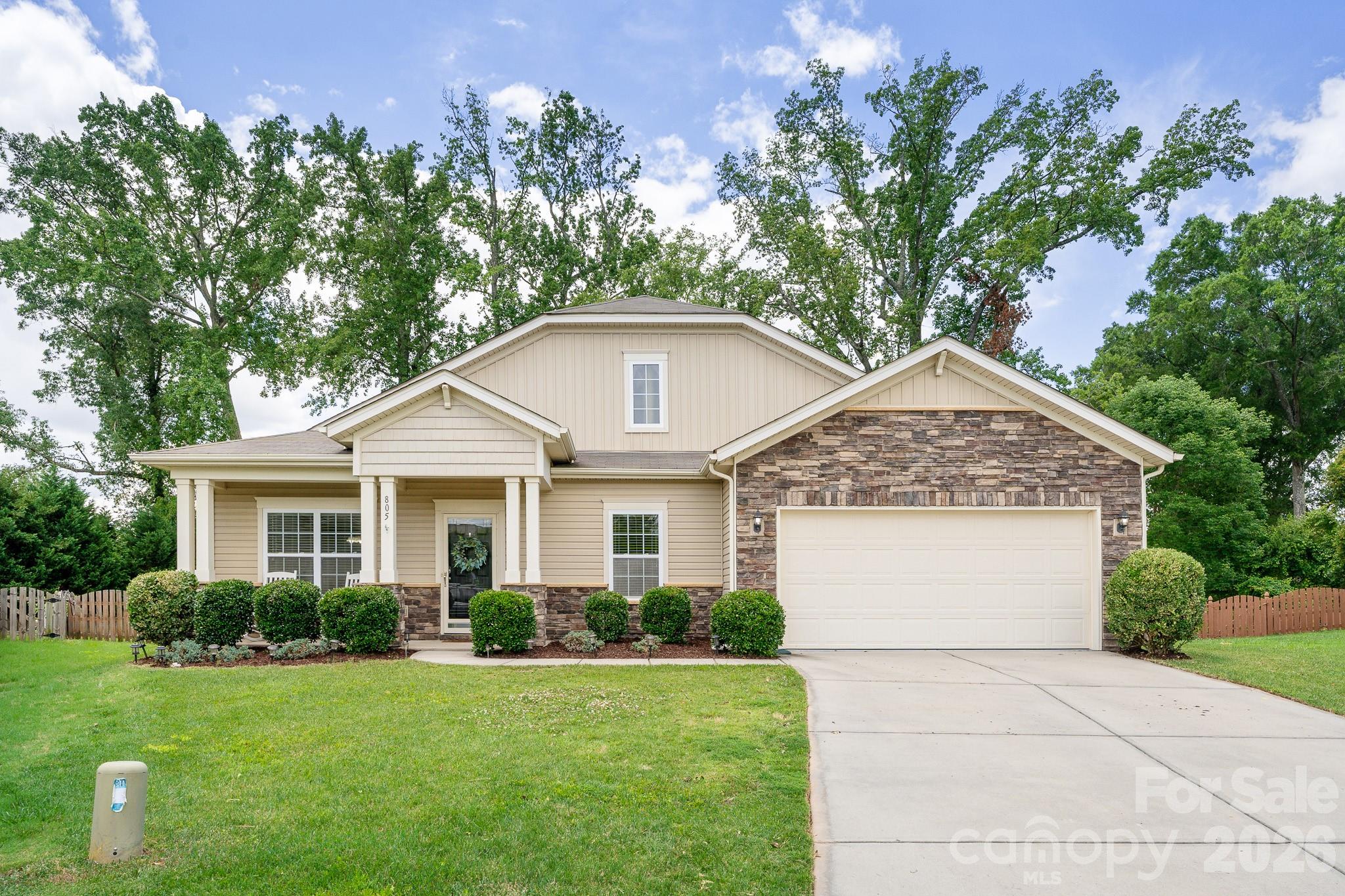 805 Scenic Way, Matthews, NC. property listing photo