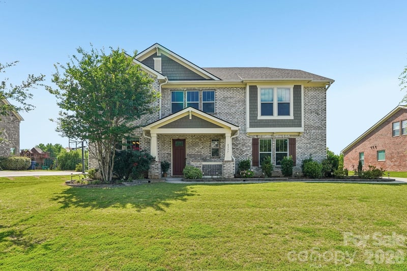 8337 Breton Way, Harrisburg, NC - 5 beds, 4.5 baths, 3,900 sqft - $735,000