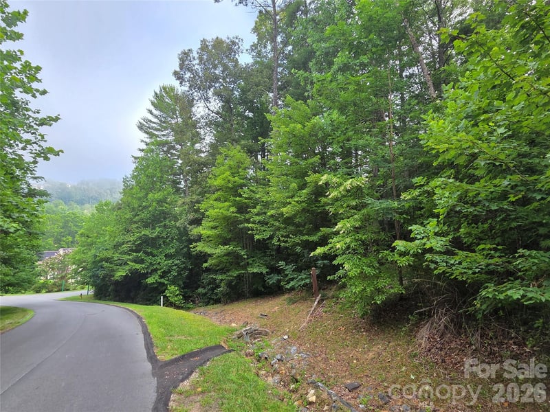 16 Courseview Drive, Weaverville, NC -  - $174,000