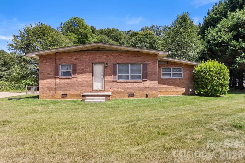 201 Peach Street, Shelby, NC - 3 beds, 2 baths, 1,785 sqft - $265,000