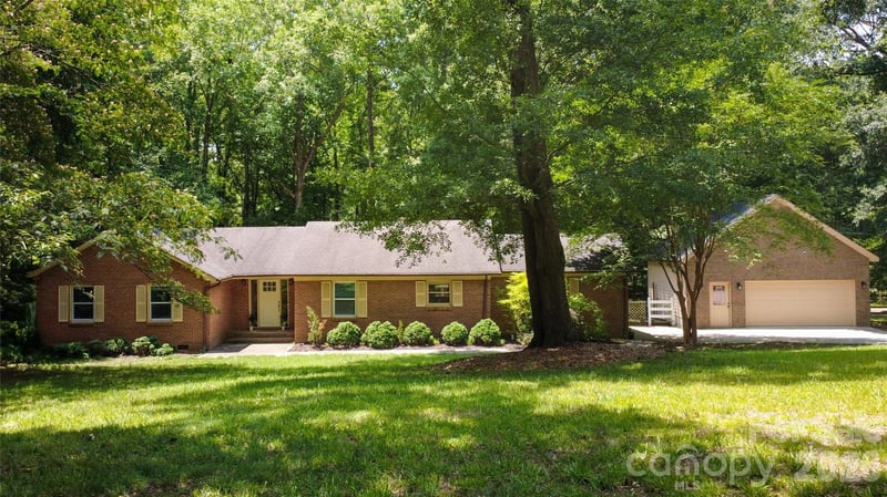292 Canonero Place, Fort Mill, SC - 3 beds, 2 baths, 2,288 sqft - $565,000