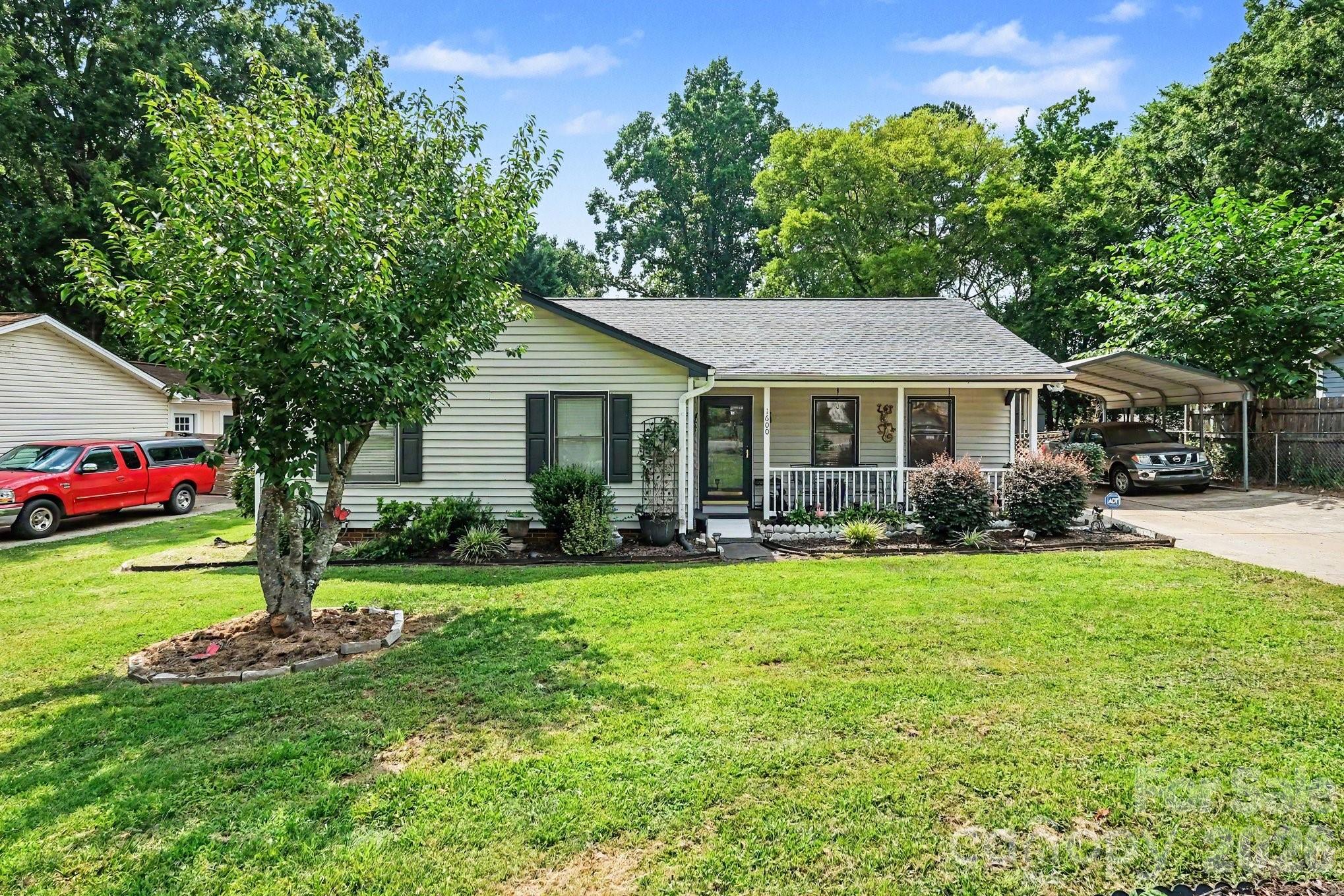 1600 Teddington Drive, Charlotte, NC. property listing photo