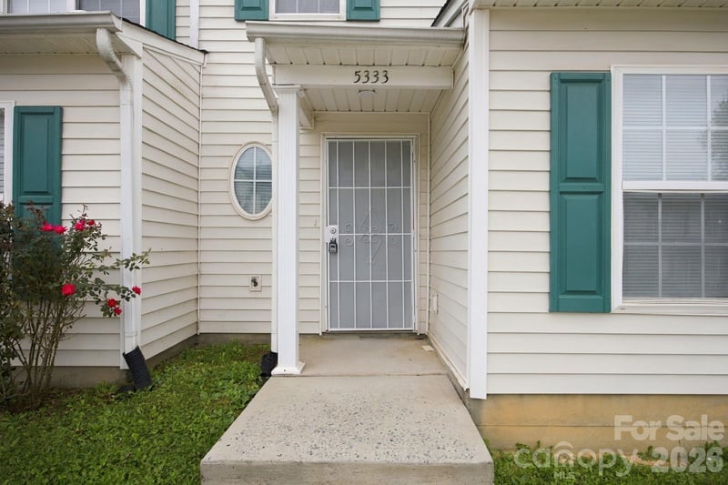 5333 Esther Lane, Charlotte, NC - 3 beds, 3 baths, 1,472 sqft - $225,000