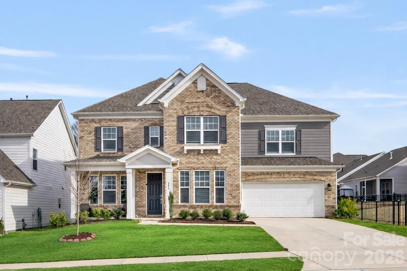 346 W Waterlynn Road, Mooresville, NC - 5 beds, 4.5 baths, 3,845 sqft - $697,000