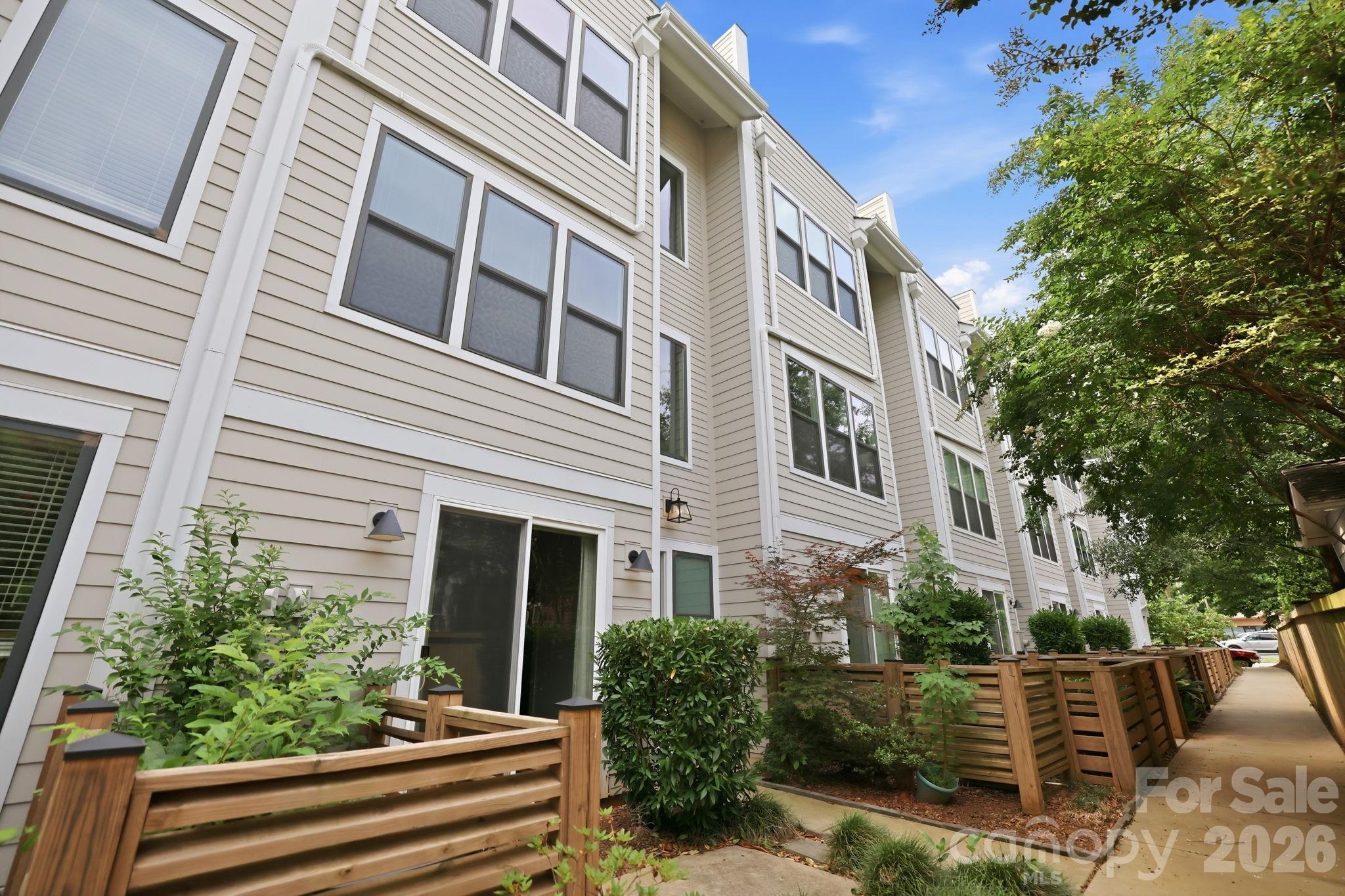 1207 E 36th Street Apt 6, Charlotte, NC. property listing photo