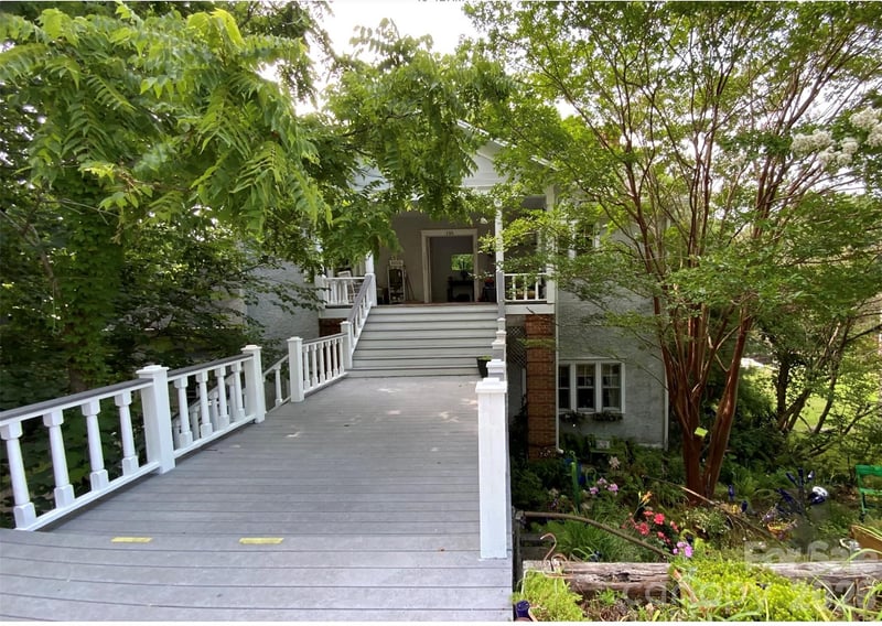 58 Seminary Street, Saluda, NC - 4 beds, 4 baths, 3,365 sqft - $698,000