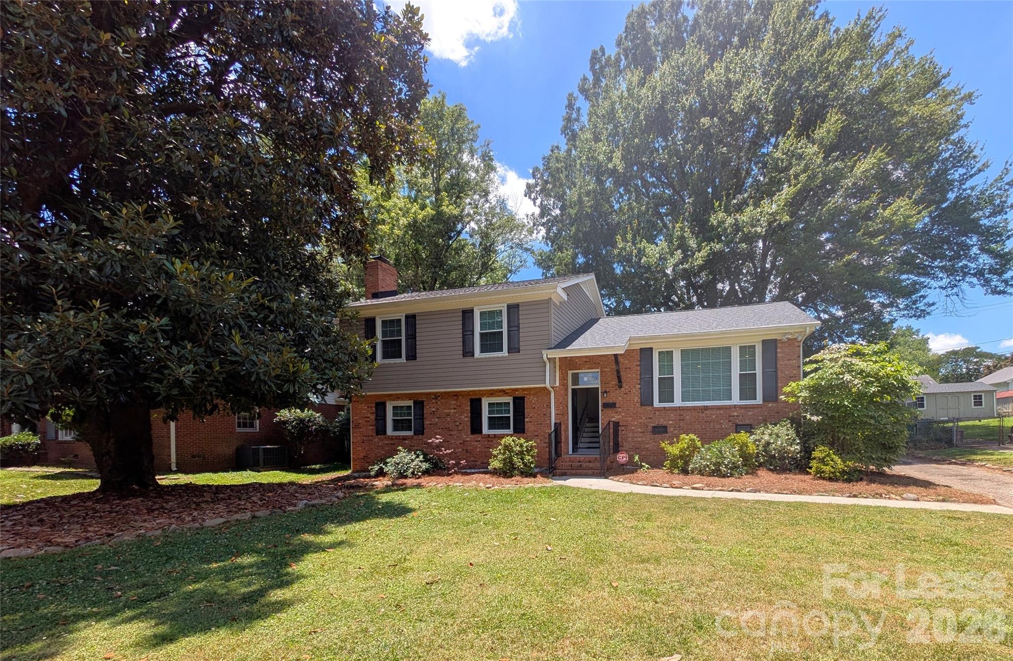6724 Sunview Drive, Charlotte, NC. property listing photo