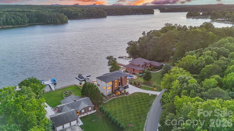 850 Mainsail Road, Salisbury, NC - 4 beds, 5 baths, 5,495 sqft - $2,150,000