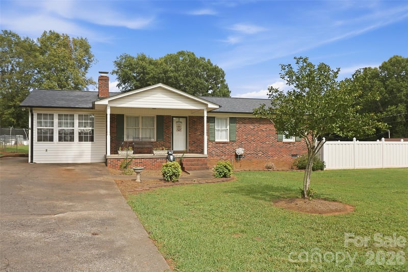 115 Arc Street, Bessemer City, NC - 3 beds, 2 baths, 1,390 sqft - $289,900