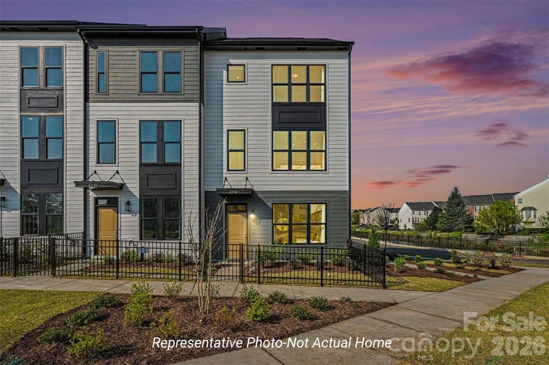 2123 Bonner Bridge Court Apt 2001, Charlotte, NC - 3 beds, 3.5 baths, 1,966 sqft - $413,100