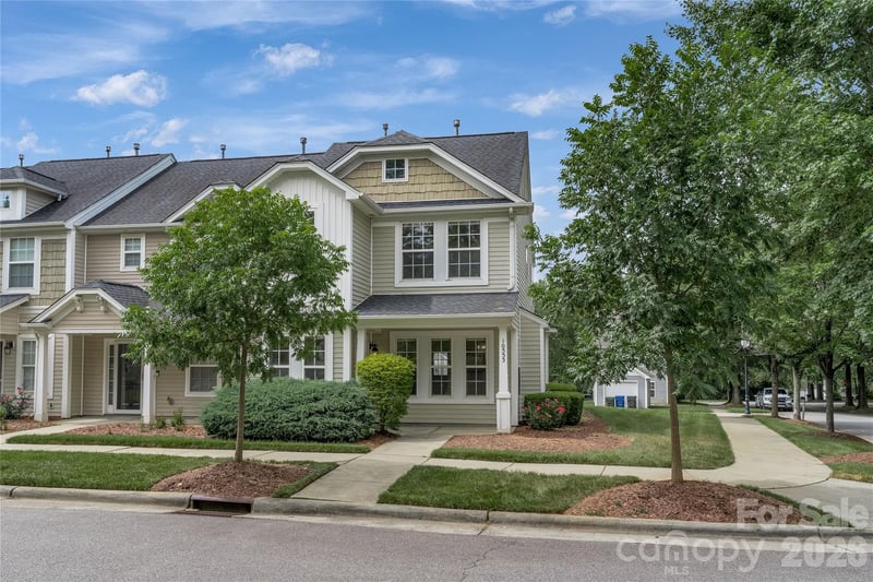 10553 Trolley Run Drive, Cornelius, NC - 3 beds, 2.5 baths, 1,434 sqft - $304,500