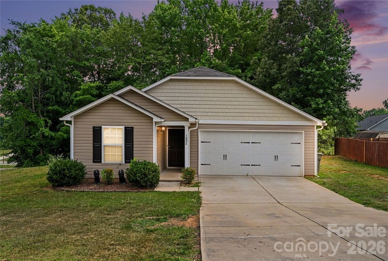 1804 Woodbridge Drive, Salisbury, NC - 3 beds, 2 baths, 1,544 sqft - $287,500