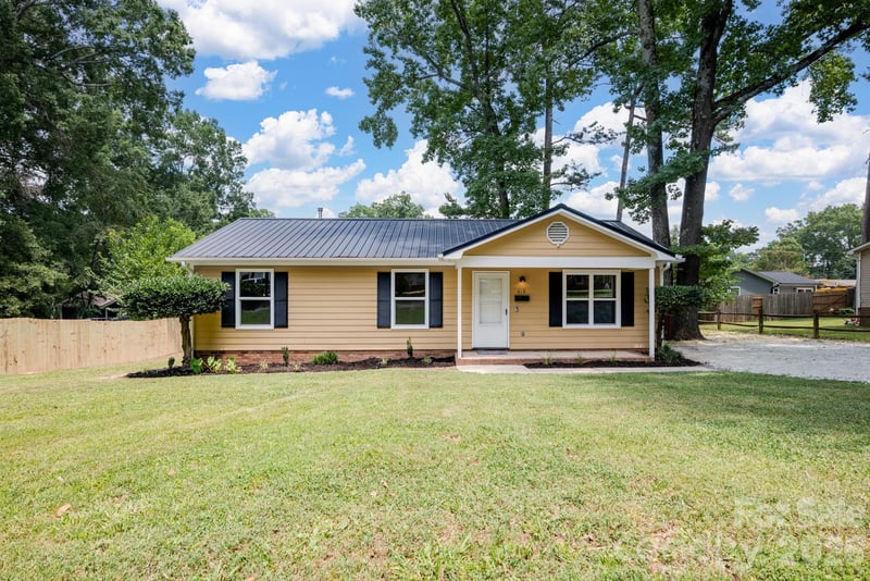 612 Welsh Avenue, Monroe, NC - 3 beds, 1 bath, 1,010 sqft - $259,999